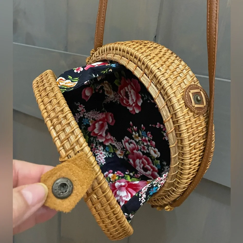 Round Woven Straw Crossbody Bag in Natural Brown